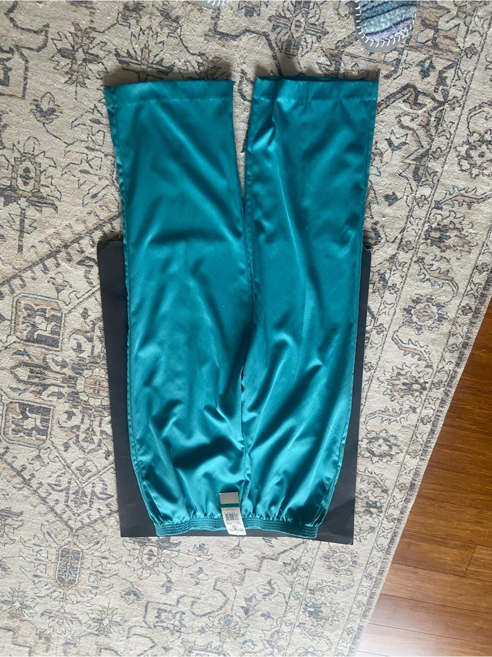 Alfred Dunner Women’s size 16 Short Pull-On Dress Pants
